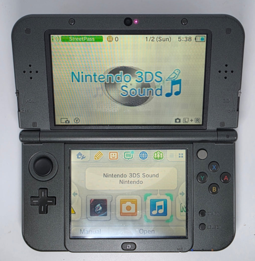 Nintendo NEW 3DS Handheld Console with Power Supply Tested Working Nintendo 3DS