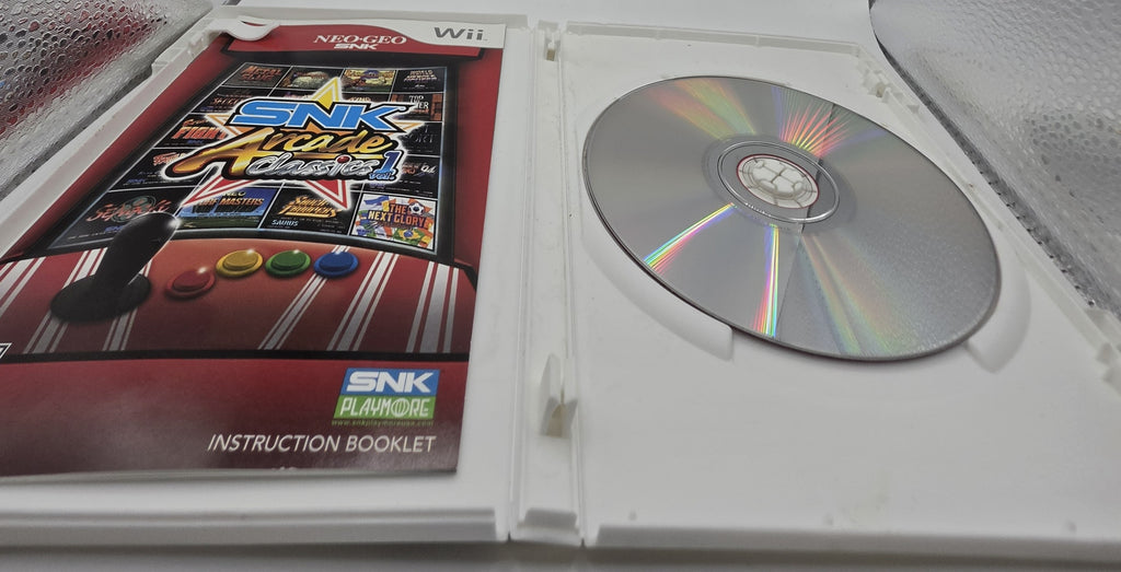 SNK Arcade Classics Vol. 1 Wii CIB Complete Case Manual Disc