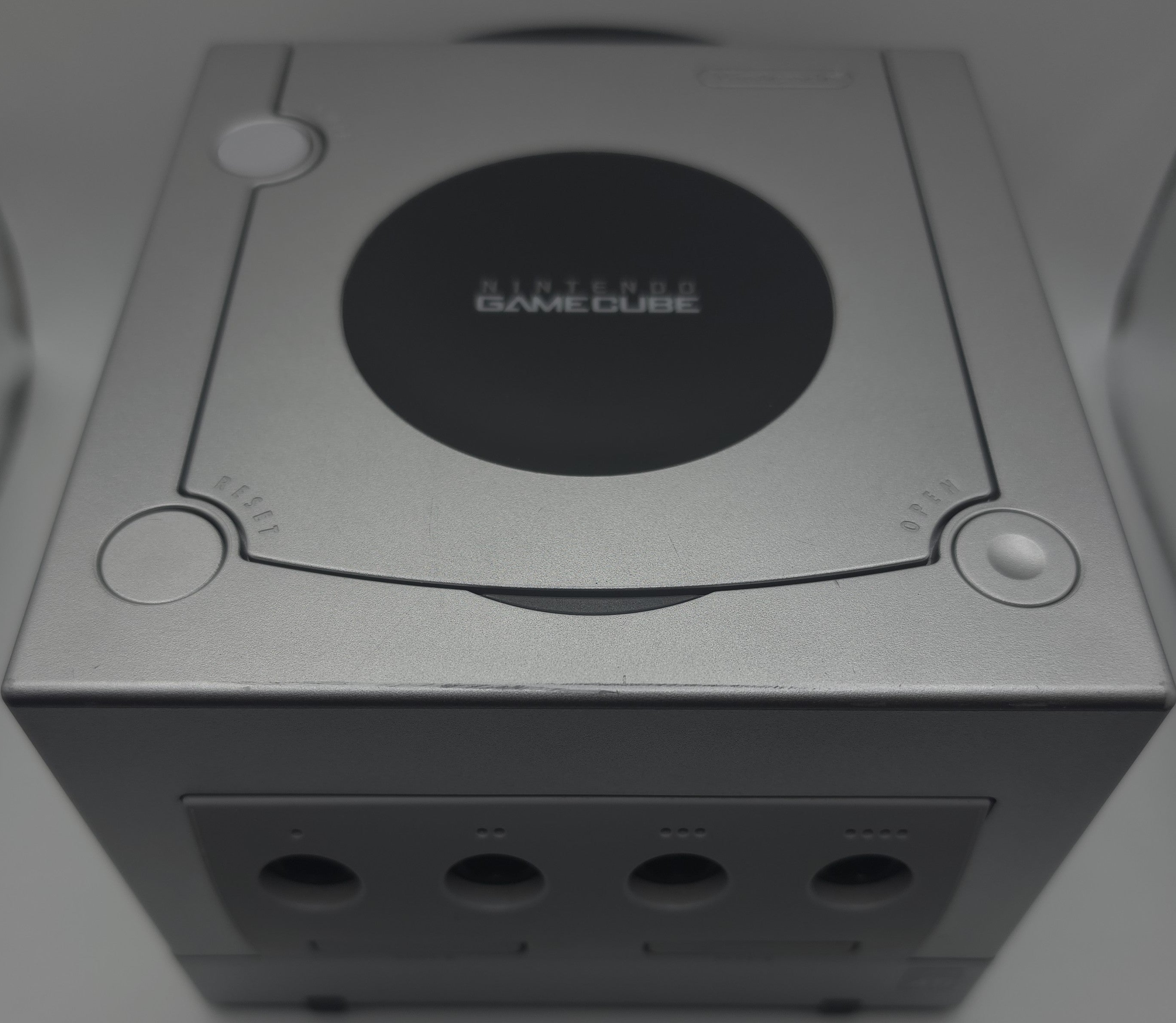 Nintendo GameCube Console Platinum W/ Power & AV- Recapped / Battery / LED Mod